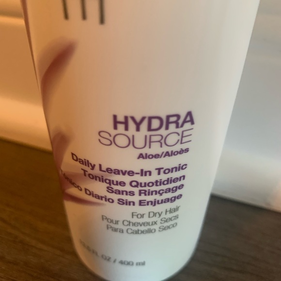 3 hair products; Biolage leave-in tonic, Redken and SCHWARZKOPF peptide repair - Picture 9 of 12